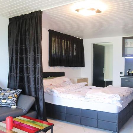 La Lapia Apartment Monthey Exterior foto